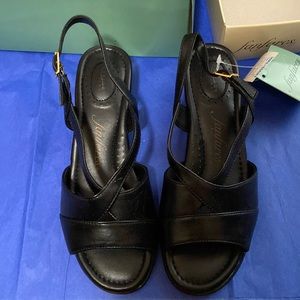 Fanfares- black wedge sandals
